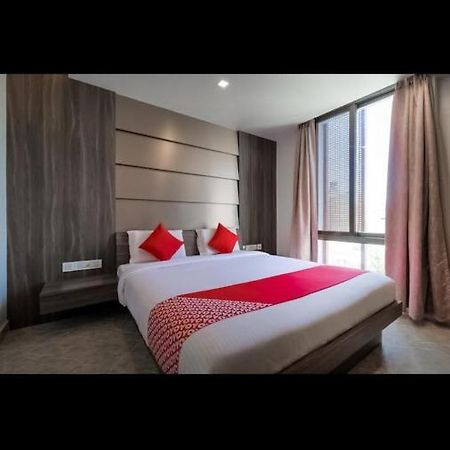 Hôtel H S M Grand à Chittoor Extérieur photo